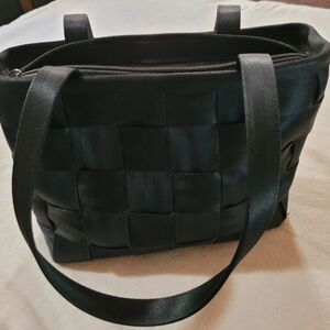 Harveys The Original Seatbelt Bag Purse
